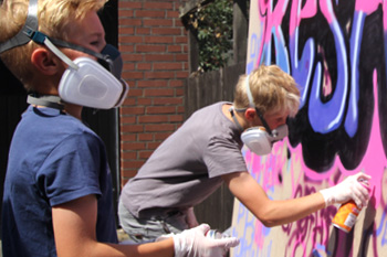 Kinder Graffitti